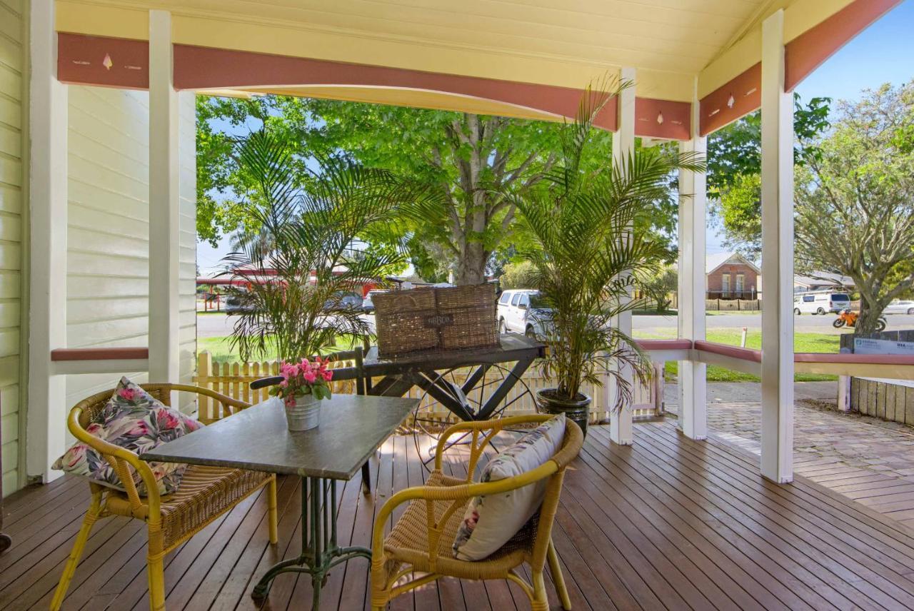 The Old Bank Gladstone Licensed Restaurant & Boutique Accommodation Hat Head Exterior foto