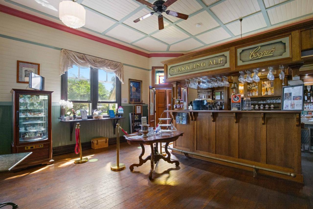 The Old Bank Gladstone Licensed Restaurant & Boutique Accommodation Hat Head Exterior foto